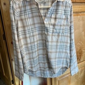Girl’s Abercrombie flannel size 13/14